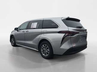Used 2024 Toyota Sienna LE video 3