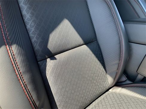 New 2024 Jeep Gladiator Rubicon w/ Technology Group image 35