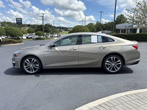 Used 2025 Chevrolet Malibu LT FWD image 6