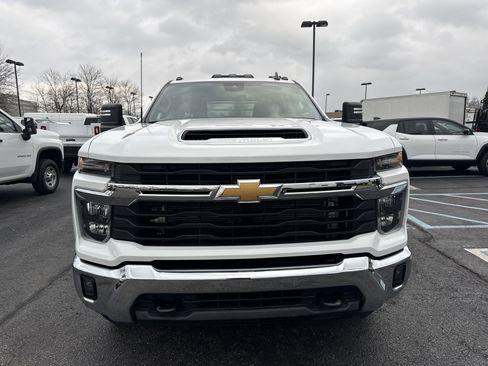 Used 2024 Chevrolet Silverado 3500 LT w/ Convenience Package image 20