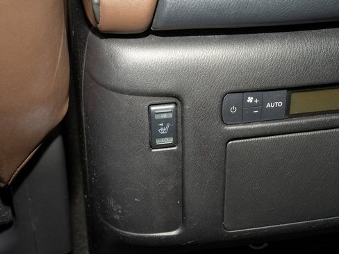 Used 2023 Nissan Armada Platinum w/ Captain's Chairs Package image 19