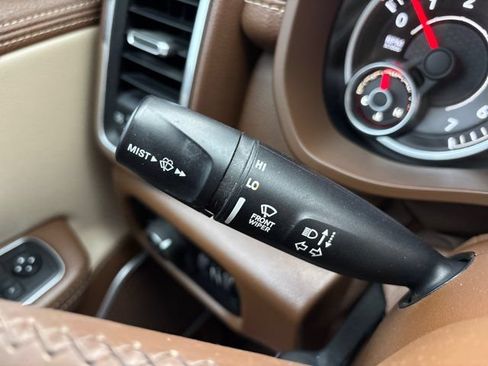 Used 2019 RAM 1500 Laramie AWD/4WD image 49