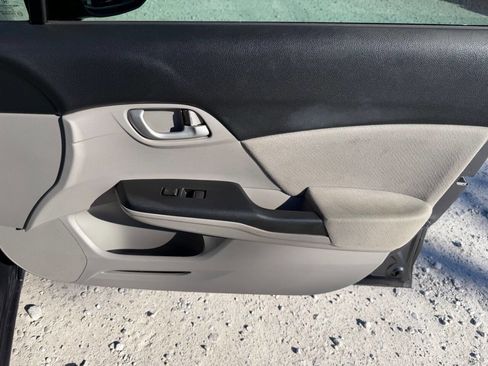 Used 2013 Honda Civic LX image 25