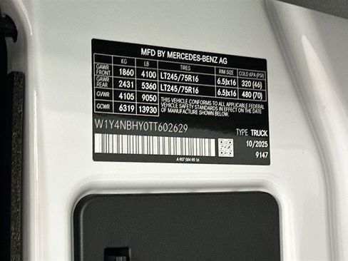 Used 2026 Mercedes-Benz Sprinter 144 Cargo image 28