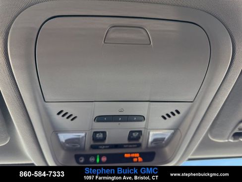 Used 2023 GMC Acadia AT4 image 22
