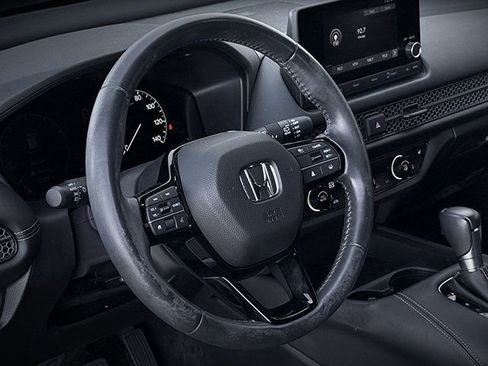 Certified 2025 Honda HR-V Sport image 18