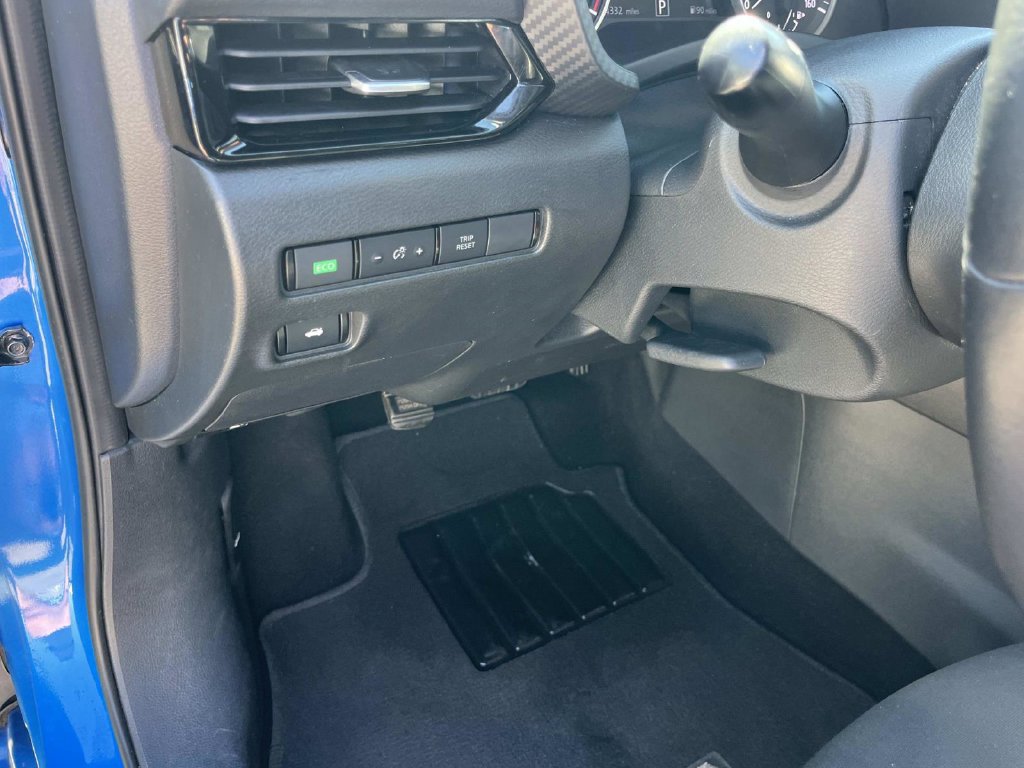 Used 2022 Nissan Sentra SV FWD image 31