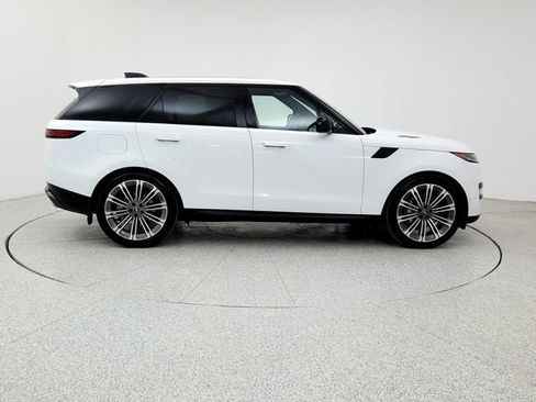 Certified 2025 Land Rover Range Rover Sport SE image 4