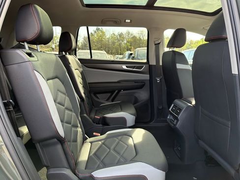 New 2026 Volkswagen Atlas Peak Edition AWD/4WD image 18