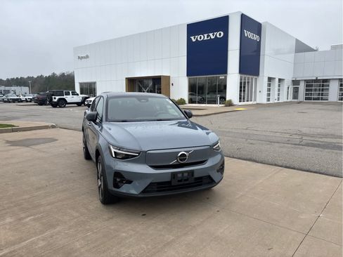 Used 2023 Volvo C40 P8 Recharge Ultimate AWD/4WD image 2