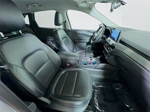 Used 2021 Ford Escape Titanium image 26