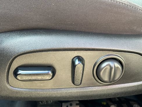Used 2023 Chevrolet Malibu LT FWD image 18