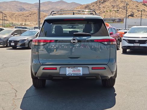 New 2026 Nissan Pathfinder SL FWD image 4