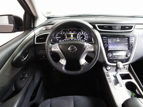 Used 2018 Nissan Murano SV image 14