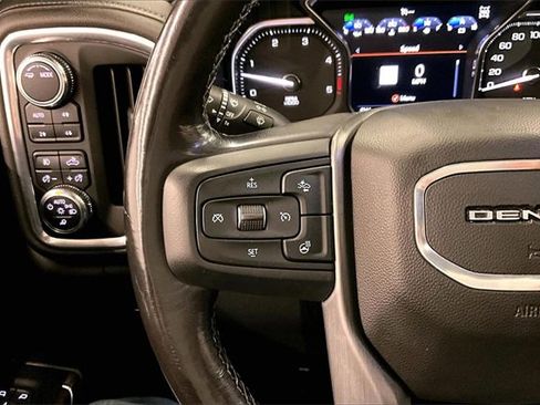 Used 2022 GMC Sierra 3500 Denali w/ Denali Ultimate Package image 23