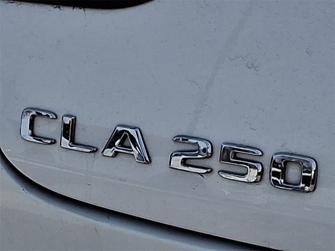 Used 2020 Mercedes-Benz CLA 250 4MATIC image 29