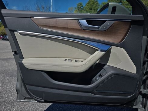 Used 2025 Audi A6 Premium Plus image 27