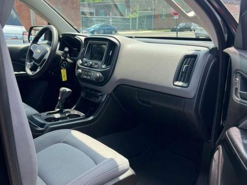 Used 2019 Chevrolet Colorado W/T w/ WT Convenience Package AWD/4WD image 22