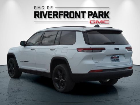 Used 2024 Jeep Grand Cherokee L Laredo AWD/4WD image 5