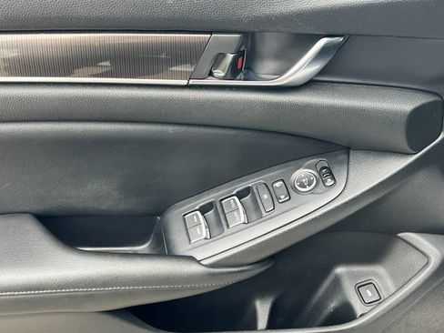 Used 2019 Honda Accord Sport image 12