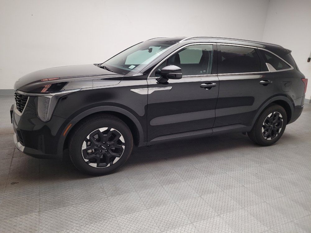 Used 2024 Kia Sorento S FWD image 2