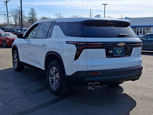 Certified 2024 Chevrolet Traverse LS w/ LPO, Floor Liner Package image 9