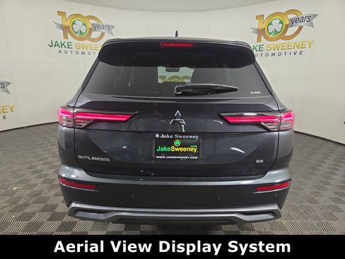 New 2025 Mitsubishi Outlander SE image 6