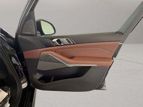 Used 2026 BMW X7 xDrive40i w/ M Sport Package image 31