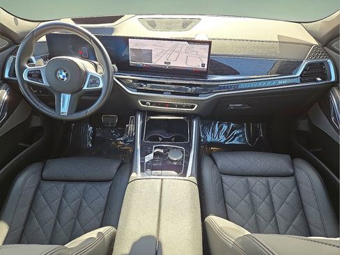Used 2026 BMW X6 xDrive40i image 16
