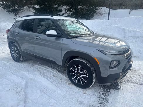 Used 2023 Chevrolet TrailBlazer ACTIV w/ Sun and Liftgate Package image 1