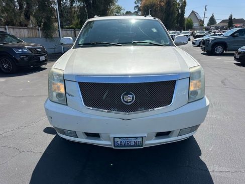 Used 2007 Cadillac Escalade EXT w/ Information Package AWD/4WD image 7