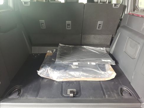 New 2025 Ford Bronco Big Bend w/ Black Diamond Package image 13