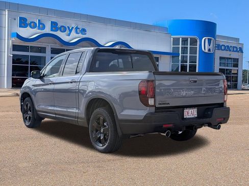 New 2026 Honda Ridgeline Black Edition image 3