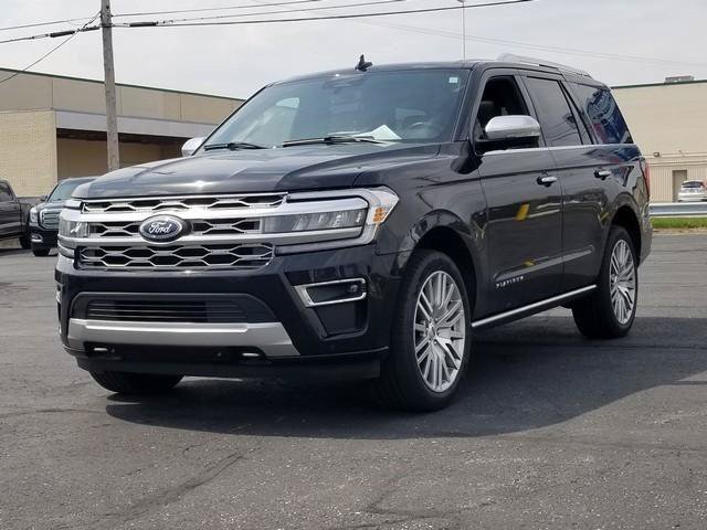 Used 2023 Ford Expedition Platinum AWD/4WD image 2