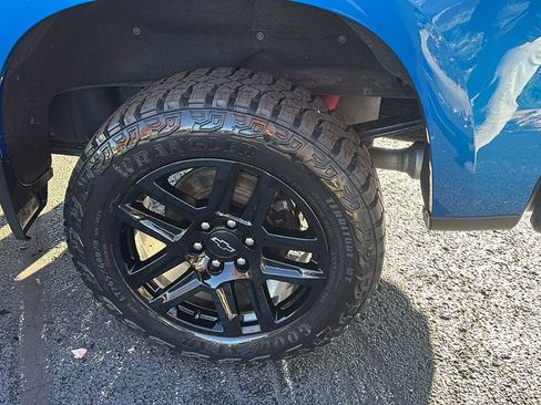 Used 2022 Chevrolet Silverado 1500 LT Trail Boss w/ LT Trail Boss Premium Package image 9