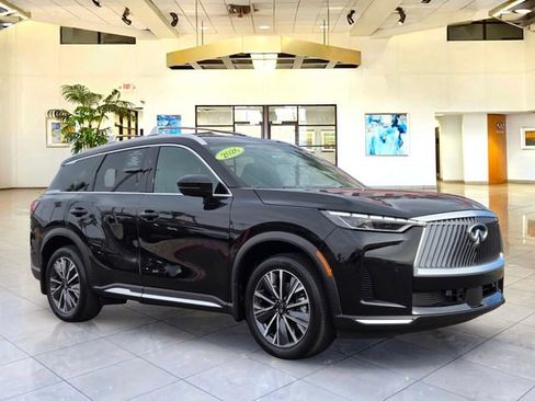 Used 2026 INFINITI QX60 Luxe w/ Cargo Package FWD image 3