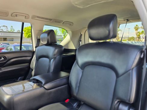 Used 2021 INFINITI QX80 Luxe RWD image 16