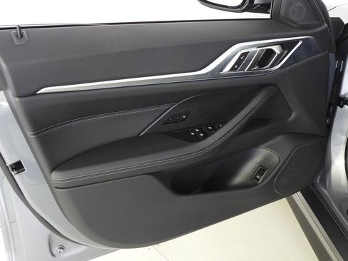 Used 2023 BMW i4 eDrive40 RWD image 11