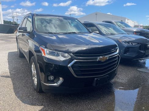 Used 2021 Chevrolet Traverse LT FWD image 5