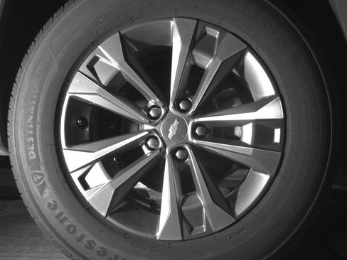 Used 2025 Chevrolet Equinox LT FWD image 15