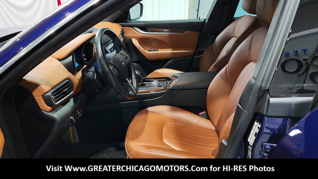 Used 2018 Maserati Levante AWD/4WD image 27