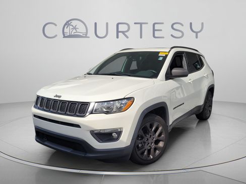 Certified 2021 Jeep Compass Latitude w/ Sun and Sound Group FWD image 1