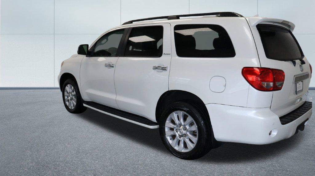 Used 2016 Toyota Sequoia Platinum AWD/4WD image 3