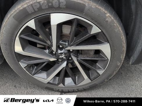 Used 2023 Mitsubishi Outlander SEL AWD/4WD image 5