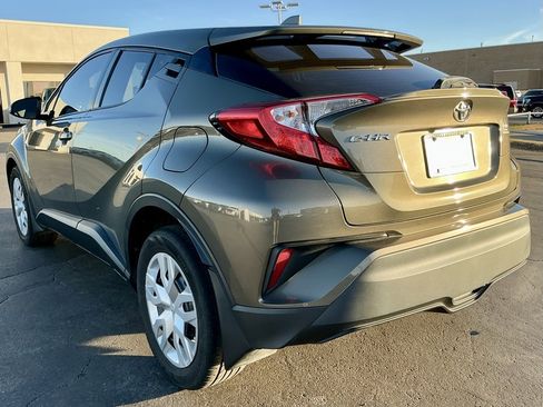 Used 2021 Toyota C-HR LE image 13