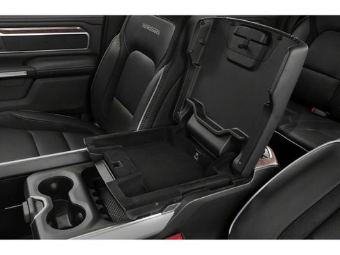 Used 2019 RAM 1500 Laramie AWD/4WD image 10
