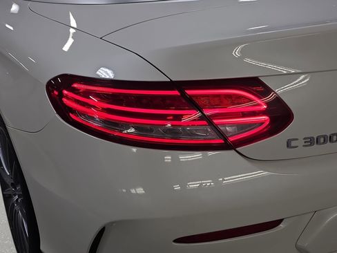 Used 2017 Mercedes-Benz C 300 4MATIC Cabriolet image 31