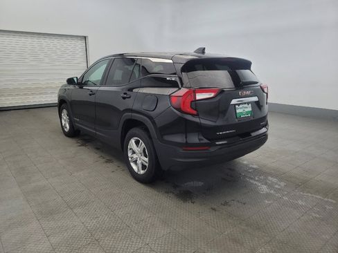 Used 2024 GMC Terrain SLE image 5