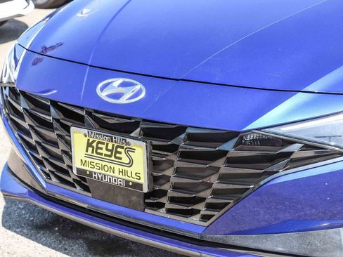 Certified 2023 Hyundai Elantra Limited w/ Cargo Package image 8