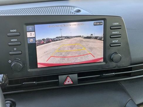 Used 2025 Hyundai Elantra Sport image 21